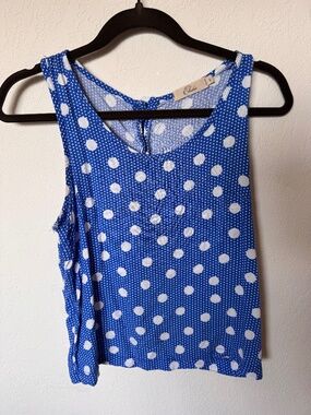 Vintage-Style Button Back Top